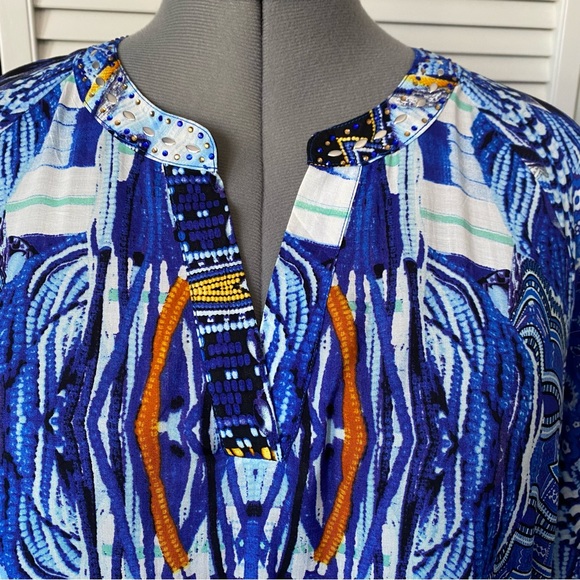 Tribal Blue and White Tunic Top - Picture 5 of 13